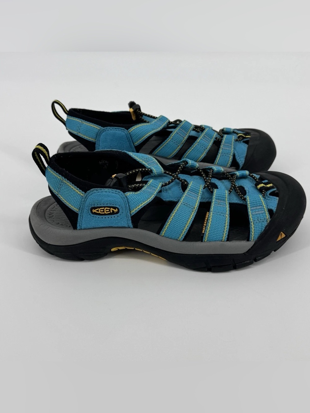 KEEN Men's Teal and Black Outdoor Sandals
